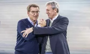 El presidente del PP, Alberto Núñez Feijóo (i) y el presidente del PP de Galicia, Alfonso Rueda, este domingo durante la clausura la XXVI jornada interpalamentaria 'Cumplir con la palabra'en Ourense.