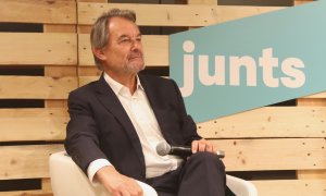 L'expresident Artur Mas participa d'un esmorzar informatiu amb la candidata de Junts, Míriam Nogueras