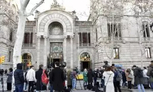 Entrada principal de la Audiencia Provincial de Barcelona.