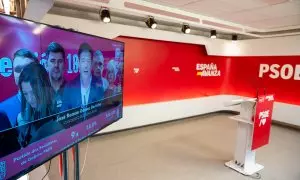 Vista de la sede del PSOE en Madrid durante la comparecencia del candidato a la presidencia de la Xunta de Galicia José Ramón Gómez Besteiro, tras conocer los resultados de las elecciones autonómicas gallegas