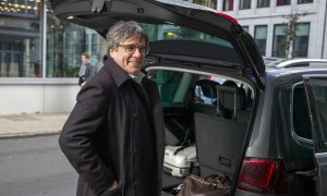 El expresident de la Generalitat Carles Puigdemont a su salida del Parlamento Europeo, en Bruselas, a 3 de noviembre de 2023.