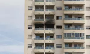 Estado del edificio incendiado en La Vila Joiosa.