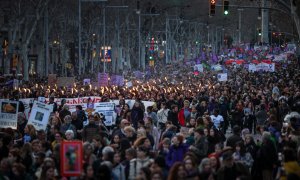 08/03/2024 - Panoràmica de la manifestació unitària d'aquest 8-M del 2024 a Barcelona.