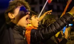 Imagen de una protesta contra la amnistía convocada por Revuelta, la marca bajo la que se esconden los jóvenes afines a Vox.