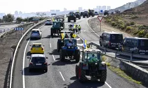 25/03/2024 Una columna de tractores atraviesa Gran Canaria durante la décimosexta jornada de protestas de los tractores en las carreteras españolas, a 21 de febrero de 2024.