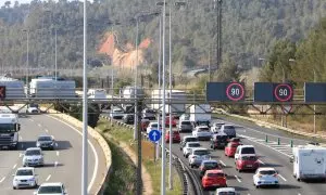 Cua intermitent a l'AP-7 en direcció Tarragona, el divendres abans de Setmana Santa