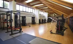 18/04/2024 Instalaciones de un gimnasio en Aragón, España.