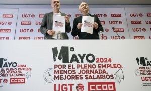 Los secretarios generales de CCOO y UGT, Unai Sordo (i) y Pepe Álvarez, respectivamente, presentan en rueda de prensa la jornada de movilizaciones del Primero de Mayo,