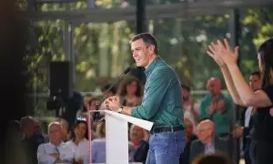 El presidente del Gobierno, Pedro Sánchez, durante el acto de cierre de campaña del partido, en el Palacio Euskalduna, a 19 de abril de 2024, en Bilbao