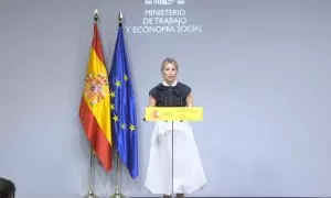 Yolanda Díaz, en una rueda de prensa este lunes, tras el anuncio de Pedro Sánchez descartando la dimisión