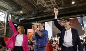 02/05/2024 - Lluïsa Moret, Pedro Sánchez i Salvador Illa en l'acte d'aquest dijous del PSC a Sant Boi de Llobregat.