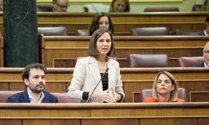 La secretaria general de Podemos, Ione Belarra, interviene durante una sesión de control al Gobierno, en el Congreso de los Diputados, a 24 de abril de 2024, en Madrid (España).