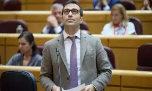 El ministro de Economía, Comercio y Empresa, Carlos Cuerpo, durante una sesión plenaria en el Senado.