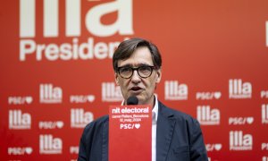 El líder del PSC y candidato del partido a la Presidencia de la Generalitat, Salvador Illa, ofrece una rueda de prensa a su llegada al seguimiento de la jornada electoral de elecciones autonómicas de Cataluña, en la sede del PSC, a 12 de mayo de 2024, en