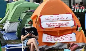 17/05/2024 Una manifestante de la Universidad de Columbia durante la acampada contra la guerra de Israel en Gaza, a 29 de abril de 2024.