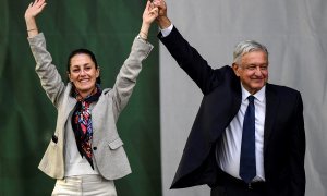 Andrés Manuel López Obrador junto a la candidata de su partido a las elecciones presidenciales, en una foto de archivo.