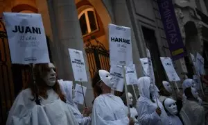 Grupos feministas se concentran por los últimos asesinatos machistas, en la Puerta del Sol de Madrid, a 25 de marzo de 2024, en Madrid