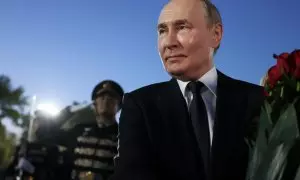 El presidente ruso, Vladimir Putin, en su llegada a Uzbekistán, en una visita de estado de dos días, a 26 de mayo de 2024.