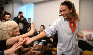 La actriz Thelma Fardin fotografiada a su llegada a la rueda de prensa tras conocer la condena a su agresor Juan Darthés el 10 de junio de 2024.