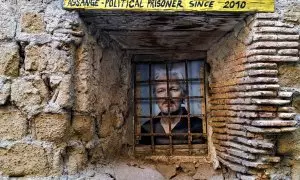 Mural dedicado al fundador de Wikileaks, Julian Assange, en Nápoles (Italia).