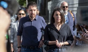 Pablo Iglesias e Irene Montero a su llegada para declarar en el Juzgado de lo Penal nº 14 de Madrid, a 27 de mayo de 2024.