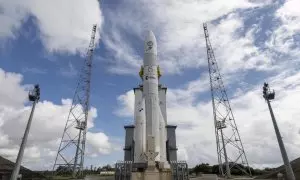 El cohete Ariane 6 en su plataforma de lanzamiento.