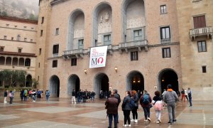 Turistes a Montserrat el dia que se celebra el dia de la Mare de Déu