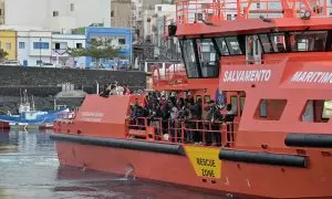 Foto de archivo de una embarcación de Salvamento Marítimo con 190 migrantes que llegaron en patera a El Hierro, Canarias, a 6 de junio de 2024.