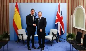 El primer ministro de Reino Unido, Keir Starmer, junto a Pedro Sánchez este jueves en Oxford.