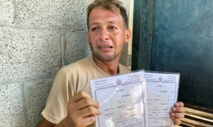 El padre de los bebés gemelos asesinados en Gaza cuando iba a registrar su nacimiento.