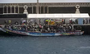 Llegada de un cayuco al puerto de La Restinga, a 28 de agosto de 2024, en El Hierro, Canarias (España). Imagen de archivo.