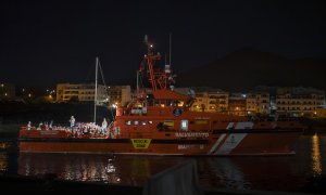 Un total de 444 migrantes llegaron este sábado a Canarias a bordo de siete embarcaciones irregulares