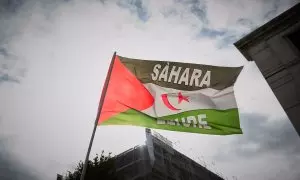 Una bandera durante una manifestación en apoyo al Sahara Occidental, desde Atocha a la plaza de Jacinto Benavente, a 11 de noviembre de 2023, en Madrid (España). Imagen de archivo.