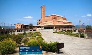 Explanada del santuario de Torreciudad, en la provincia de Huesca.