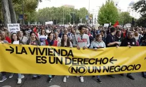 Miles de personas se manifiestan en Madrid para pedir una solución a la crisis de la vivienda.