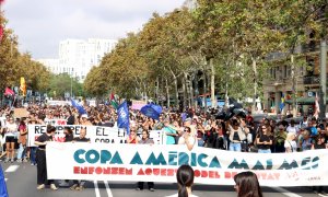 Manifestació a Barcelona per protestar en contra de la Copa Amèrica.