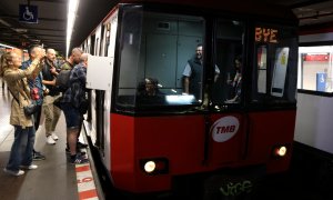 L'últim tren de la sèrie 4000 a la L1 de la xarxa de metro de Barcelona.