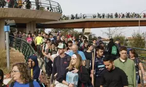 Miles de personas se desplazan desde Valencia a La Torre para ayudar a los afectados por las inundaciones causadas por la DANA.