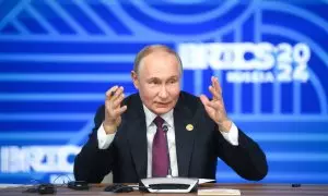 El presidente ruso Vladimir Putin habla durante una conferencia de prensa tras la 16ª Cumbre de los BRICS, a 24 de octubre de 2024.