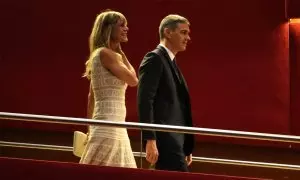 El presidente del Gobierno, Pedro Sánchez, y su esposa, Begoña Gómez, durante un evento en San Sebastián.