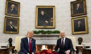 El presidente estadounidense Joe Biden y el presidente electo Donald Trump durante una reunión en la Oficina Oval de la Casa Blanca en Washington DC, (EEUU)