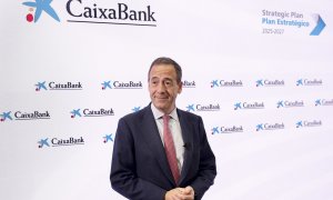 El consejero delegado de CaixaBank, Gonzalo Gortázar, en la presentación del Plan Estratégico 2025-2027 del banco, en Madrid. EFE/ Sergio Perez