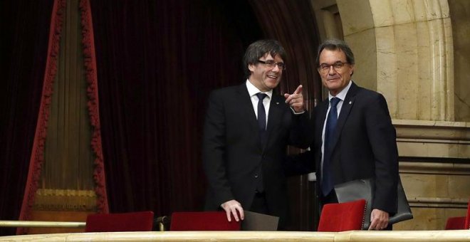 Puigdemont: "Pides diálogo y te responden planteando el 155. Entendido"