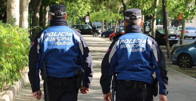 El juez continúa la investigación sobre los policías municipales del chat y ve indicios de delito de odio e injurias