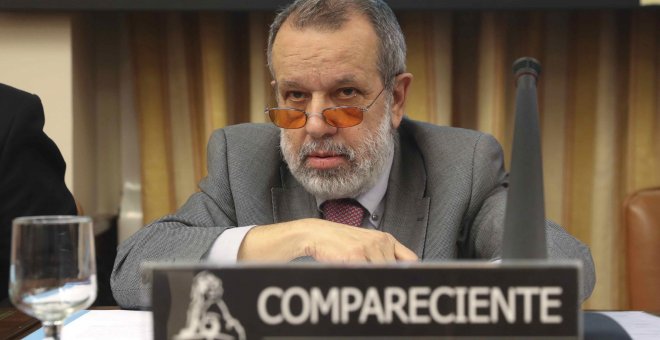 El defensor del Pueblo se hace el loco sobre la prohibición de anuncios de prostitución en prensa