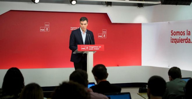 Sánchez pide a Rivera que dé una salida a Madrid, no al PP