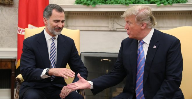 Trump dice que le gustaría ir a España al recibir al rey Felipe VI en la Casa Blanca