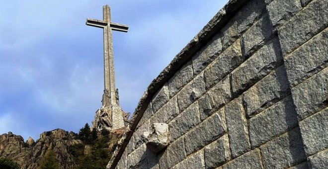 El abogado de los Franco se reunirá mañana con el Gobierno, a escasos días de la exhumación