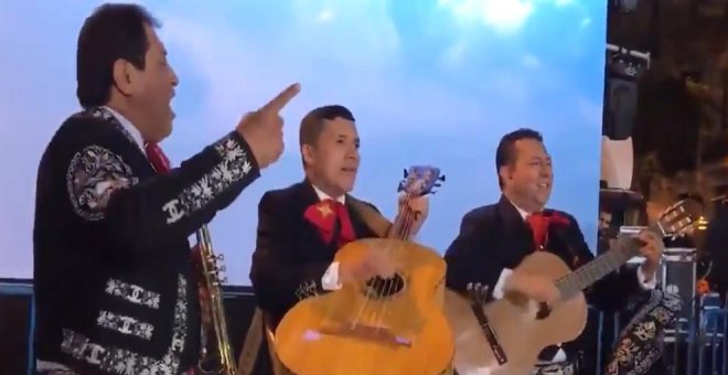 Forocoches trolea al PP y envía unos mariachis a Génova al ritmo de "canta y no llores"