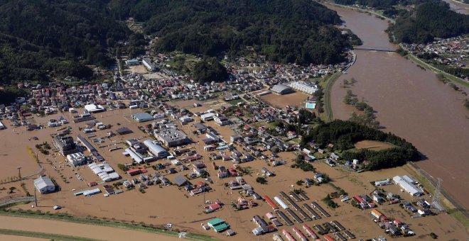 El tifón Hagibis arrastra sacos de residuos nucleares de Fukushima a un río cercano